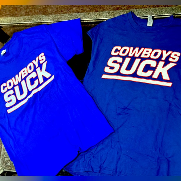 COWBOYS⭐️SUCK 🤠 NY GIANTS fan T-Shirt & Tank Top His & Her's Set - Picture 1 of 5